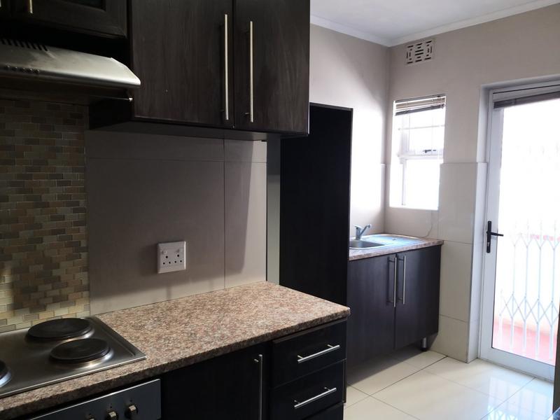 To Let 2 Bedroom Property for Rent in Rondebosch Western Cape